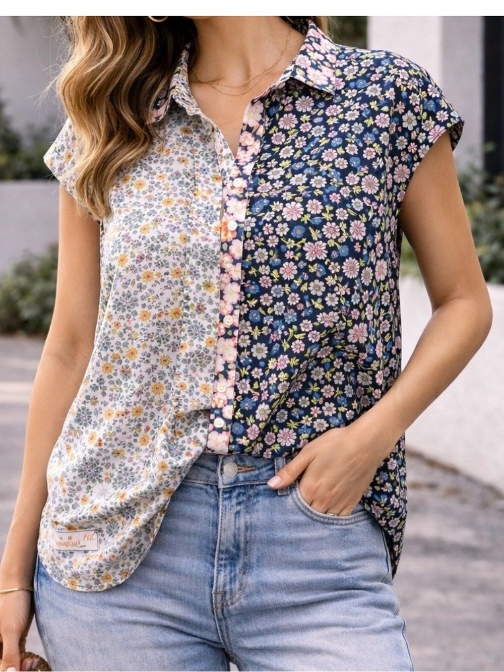 American Eagle Women’s Oversized Floral Patchwork Short Sleeve Button-Up Size XS